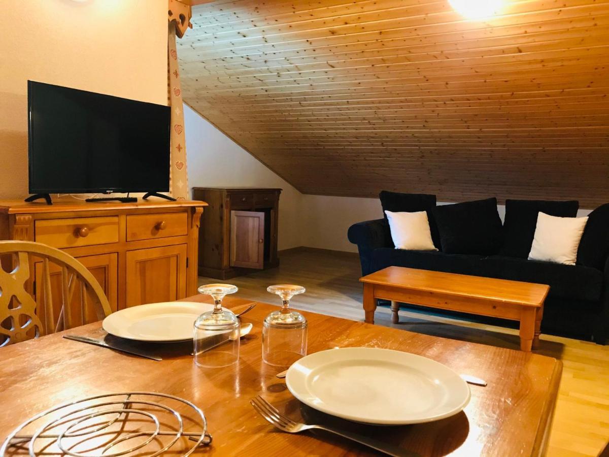 Studio Mansarde Avec Balcon, Piscine Et Parking Souterrain A Samoens - Fr-1-629-92 Экстерьер фото